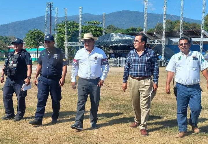 Recorre edil de Huixtla, terrenos de las instalaciones de la feria de Huixtla 