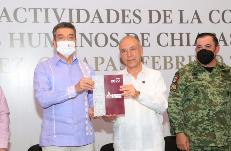 Asiste Rutilio Escandón al 5º Informe de Actividades del presidente de la CEDH, Juan José Zepeda
