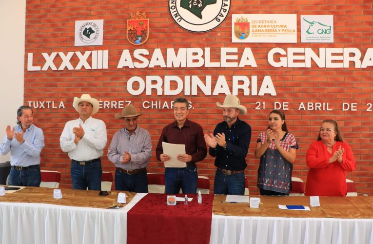 Encabeza Rutilio Escandón Toma de protesta del Consejo Directivo de la Unión Ganadera de Chiapas