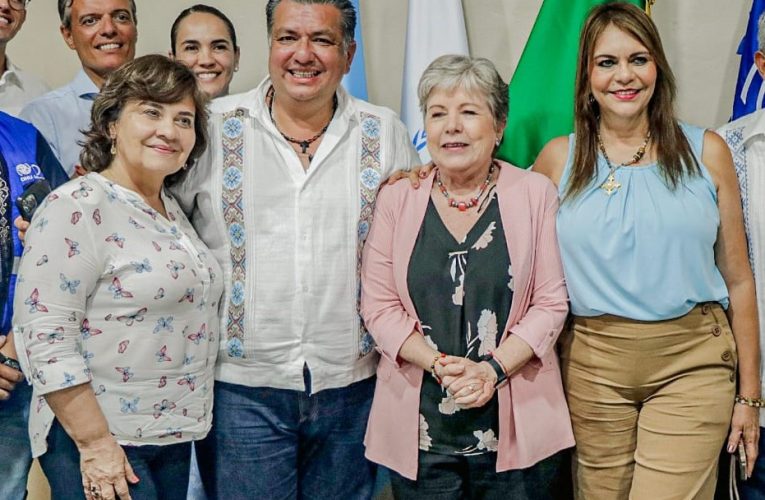 LA CANCILLER ALICIA BÁRCENA Y LA PRESIDENTA ROSY URBINA ENCABEZAN PRESENTACIÓN DEL PROYECTO DEL CENTRO DE MULTISERVICIOS TAPACHULA