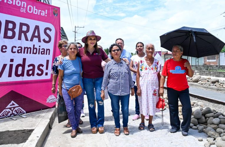 ROSY URBINA SUPERVISA AVANCE DE PAVIMENTACIÓN MIXTA DE CALLES