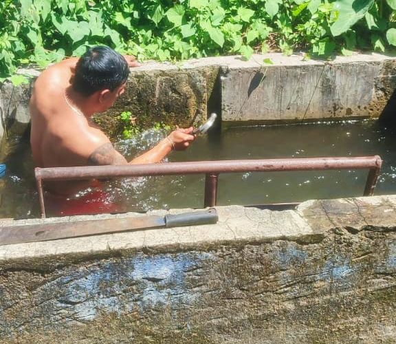 SAPAM Tuxtla Chico da mantenimiento a rejilla de tanques de Rosario Izapa