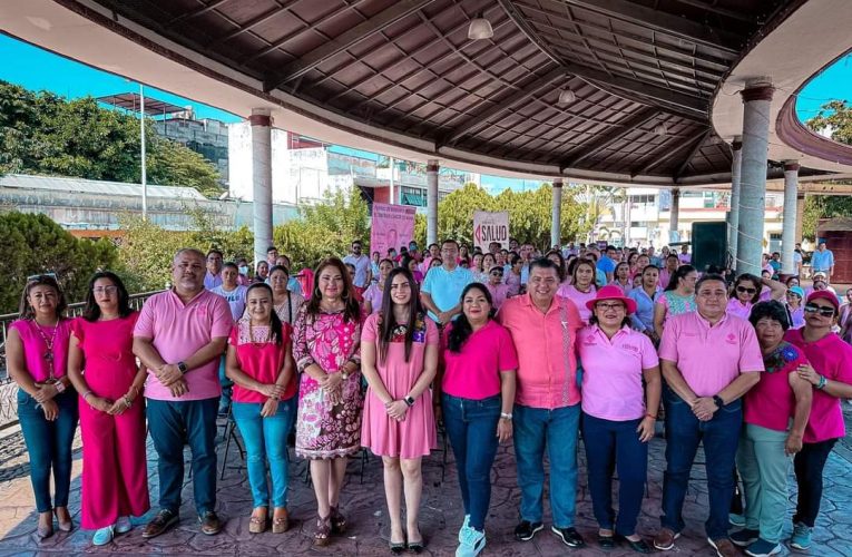 AYUNTAMIENTO DE TAPACHULA CONMEMORA DÍA MUNDIAL DE LA LUCHA CONTRA EL CÁNCER DE MAMA