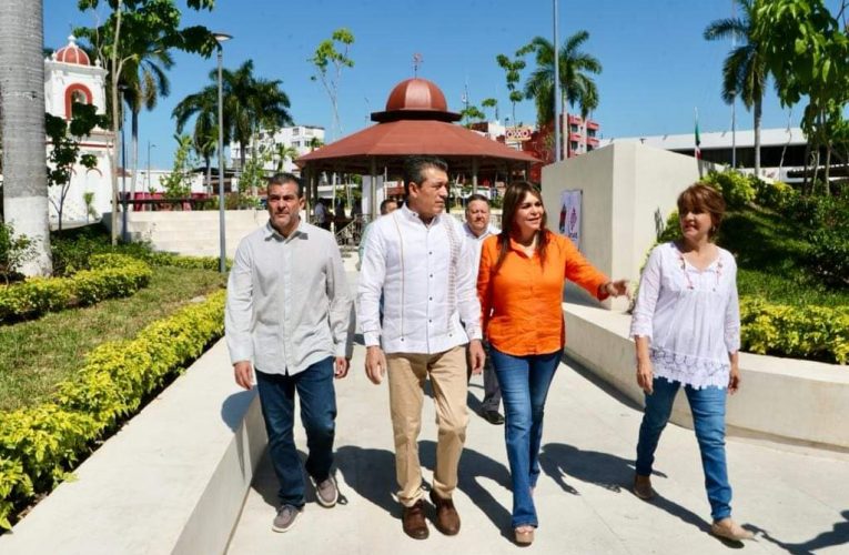 En Tapachula, Rutilio Escandón inaugura el Parque Central Miguel Hidalgo y calles en la colonia 5 de Febrero