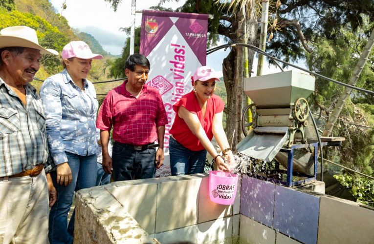 AYUNTAMIENTO DE TAPACHULA INAUGURA RED DE AGUA ENTUBADA EN EL MANGUITO