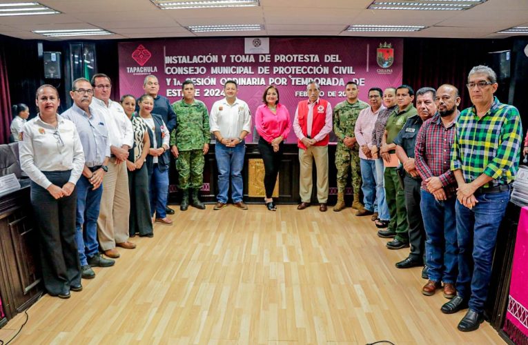 TOMAN PROTESTA INTEGRANTES DEL CONSEJO MUNICIPAL DE PROTECCIÓN CIVIL DE TAPACHULA