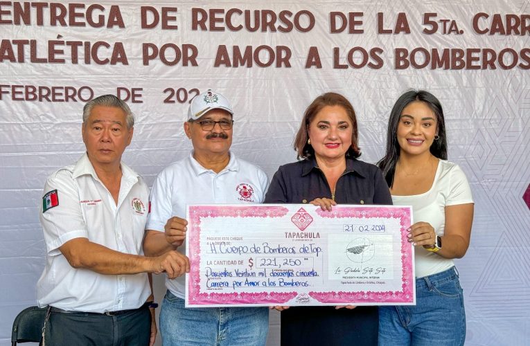 AYUNTAMIENTO DE TAPACHULA ENTREGÓ DONATIVO RECAUDADO EN LA 5ª. CARRERA ATLÉTICA “POR AMOR A LOS BOMBEROS”