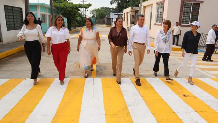 Ayuntamiento de Tapachula atestigua inauguración de calles tigua