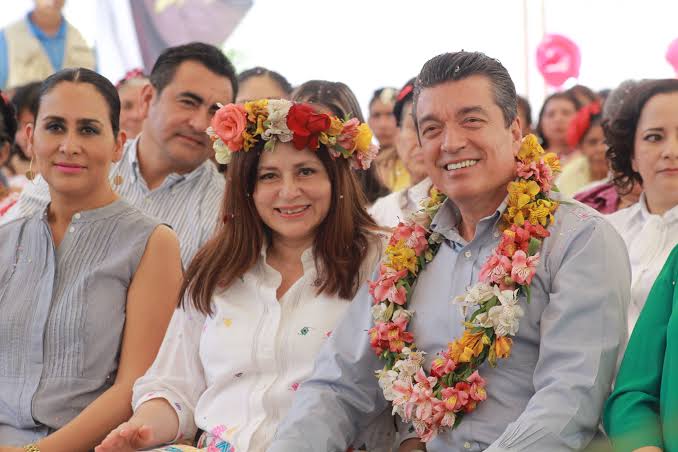 AMLO y personalidades de la política mexicana lamentan fallecimiento de Rosalinda López, esposa de Rutilio Escandón