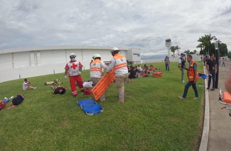 PROTECCIÓN CIVIL Y EL AEROPUERTO INTERNACIONAL DE TAPACHULA REALIZAN SIMULACRO POR BOMBA