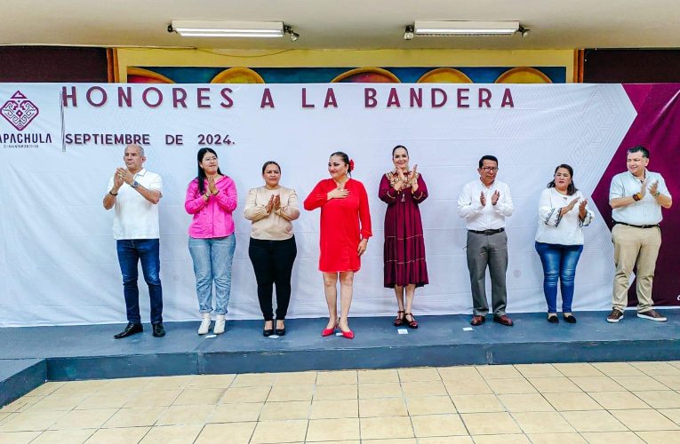 AYUNTAMIENTO DE TAPACHULA REALIZA CEREMONIA CÍVICA