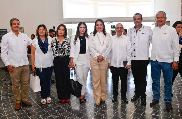 ASISTE AYUNTAMIENTO A CONGRESO INTERNACIONAL DE COMERCIO SERVICIOS Y TURISMO DE TAPACHULA Y LA FRONTERA SUR