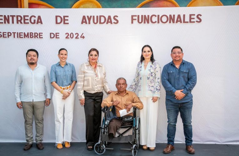 AYUNTAMIENTO Y DIF TAPACHULA ENTREGAN AYUDAS FUNCIONALES